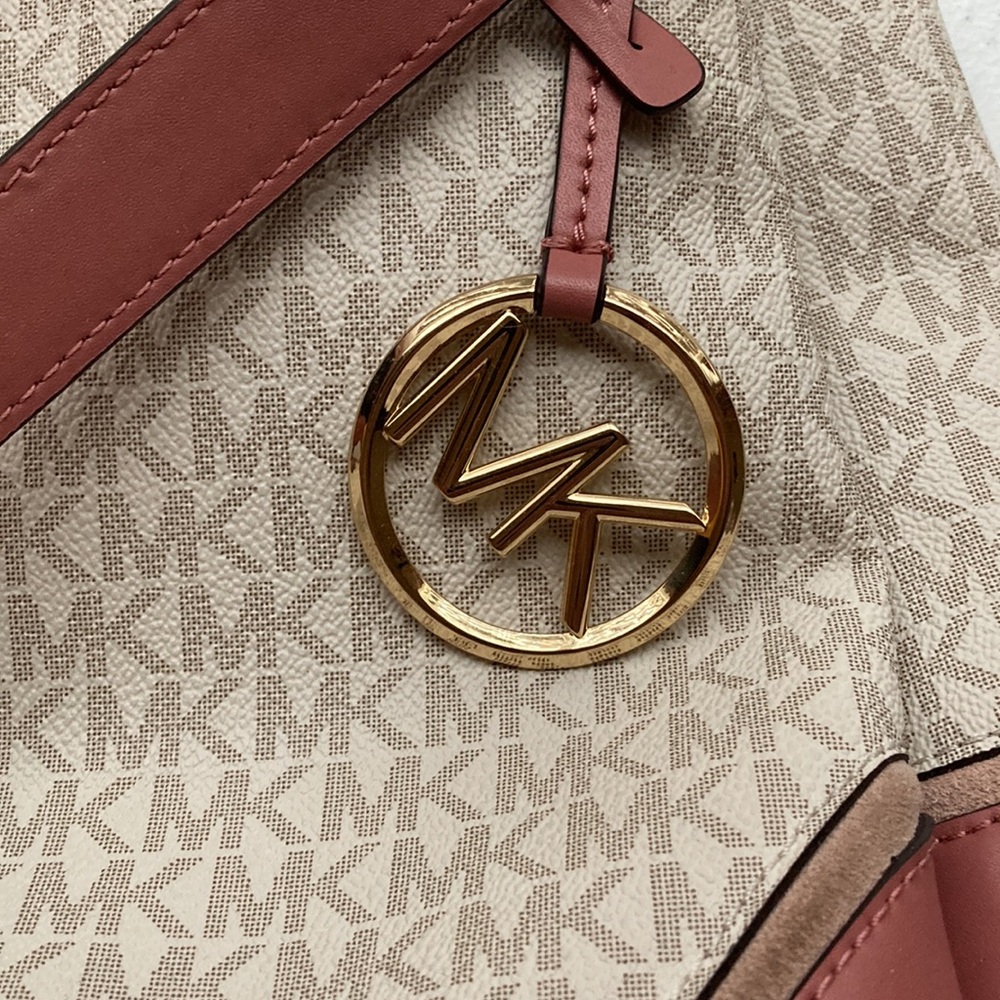 Michael Kors Leather Purse - Picture 5 of 5
